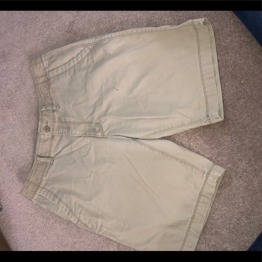 Old Navy shorts size 32
